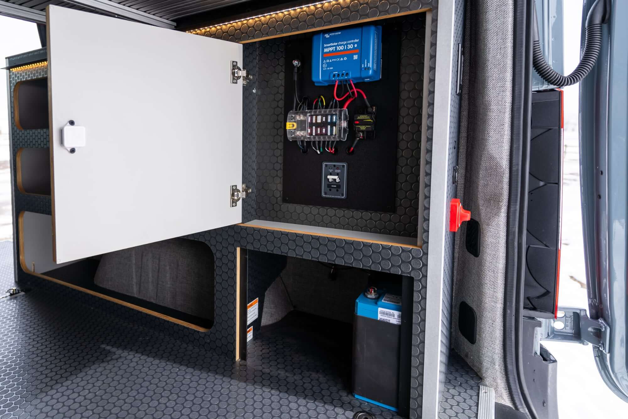 Classic 144 camper van — Mercedes-Benz Sprinter 144", photo 10