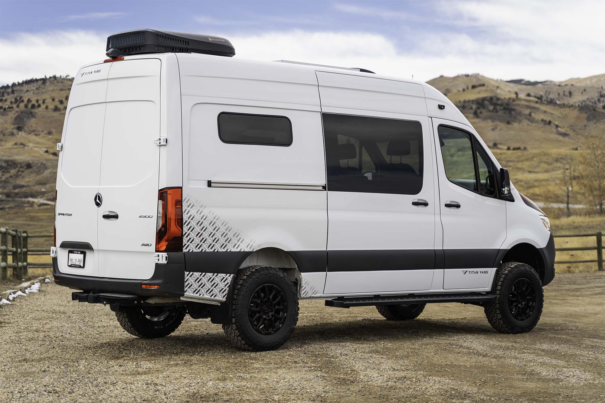 Classic 144 camper van — Mercedes-Benz Sprinter 144", photo 3