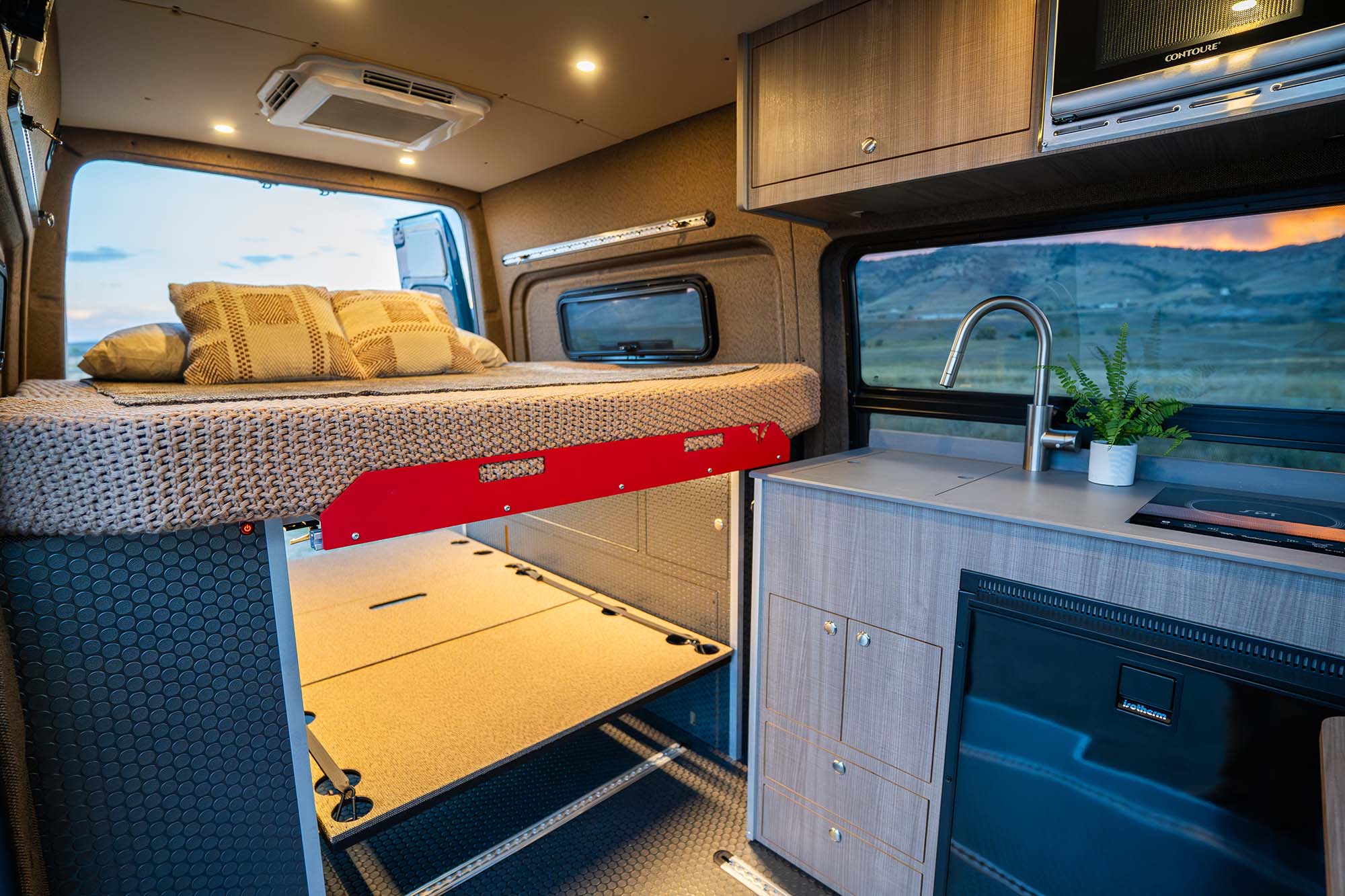 Classic 144 camper van — Mercedes-Benz Sprinter 144", photo 22