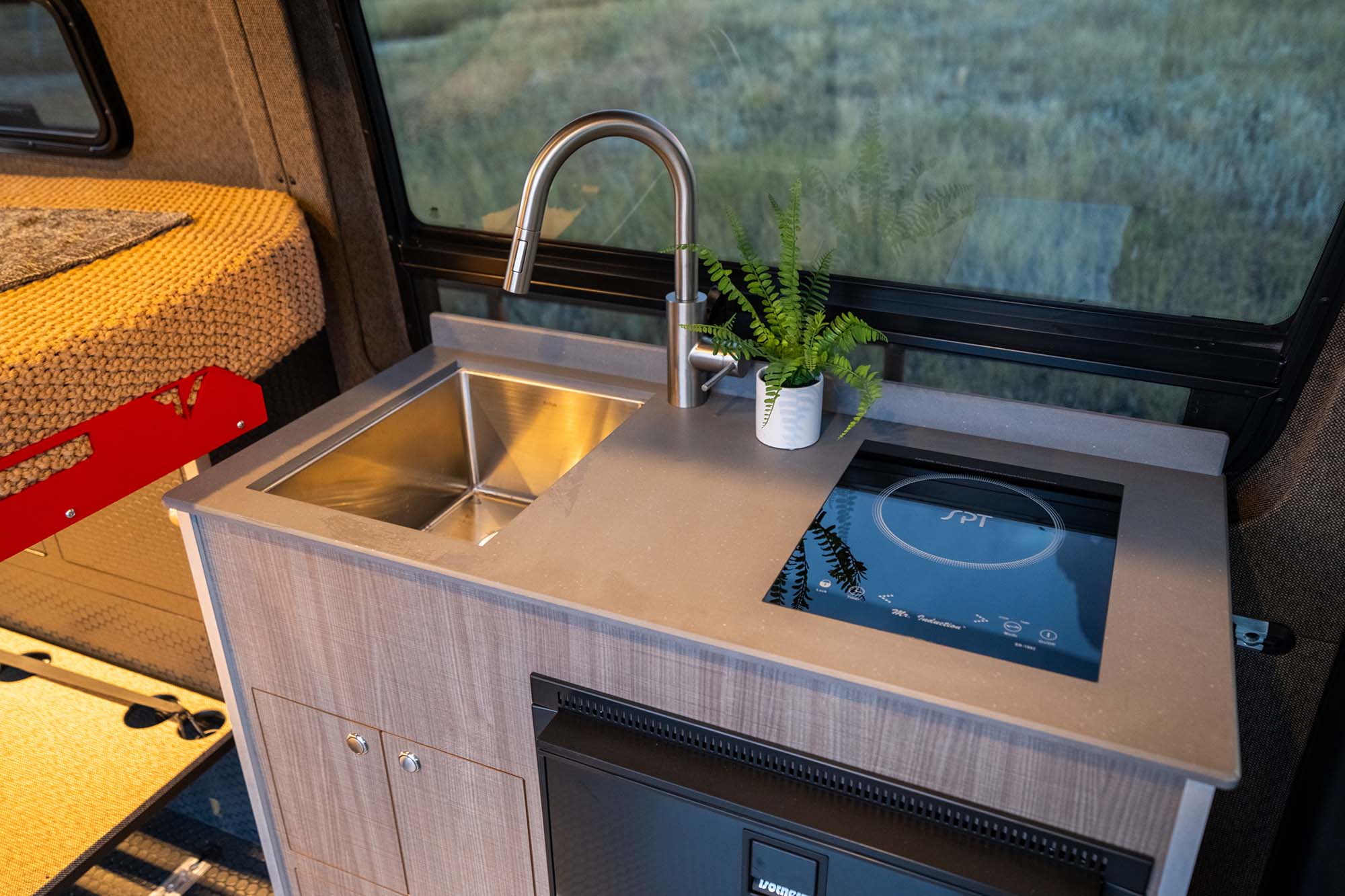 Classic 144 camper van — Mercedes-Benz Sprinter 144", photo 24