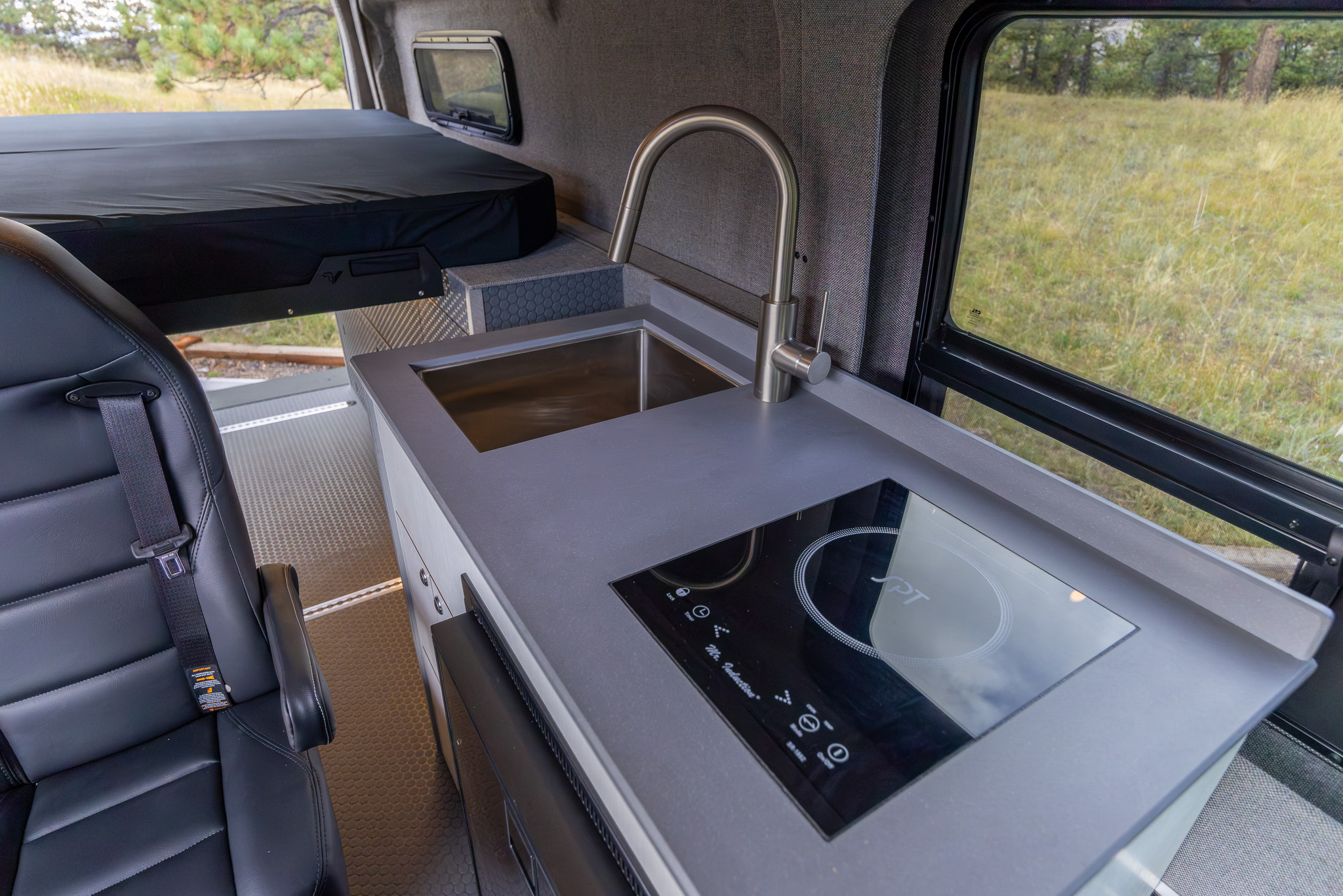 Classic 148 EL camper van — Ford Transit 148" EL, photo 9