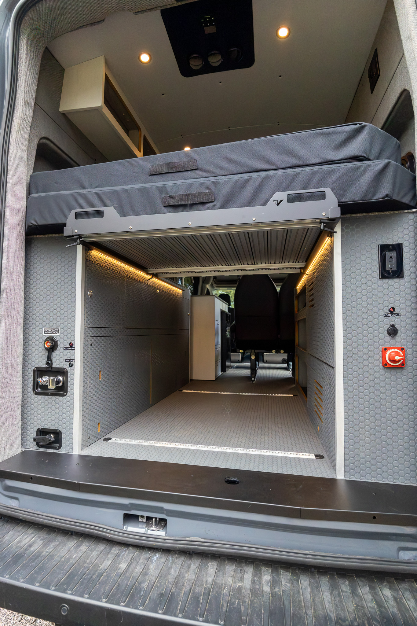Classic 148 EL camper van — Ford Transit 148" EL, photo 24