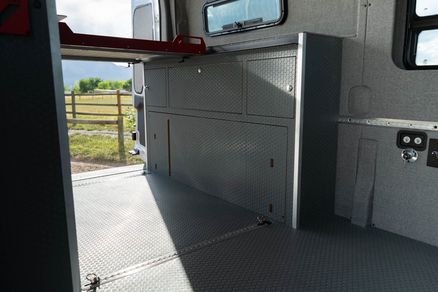 Classic 148 camper van — Ford Transit 148", photo 8