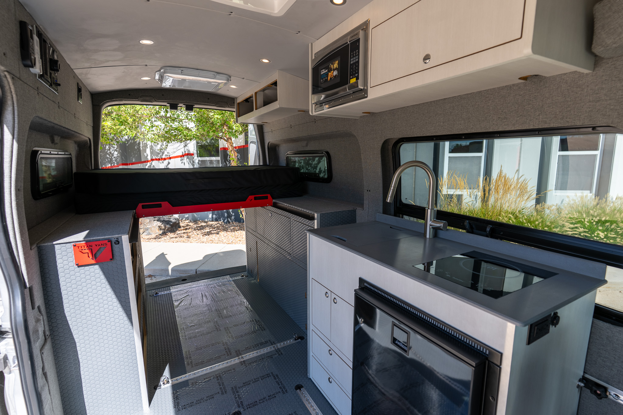 Classic 148 camper van — Ford Transit 148", photo 13