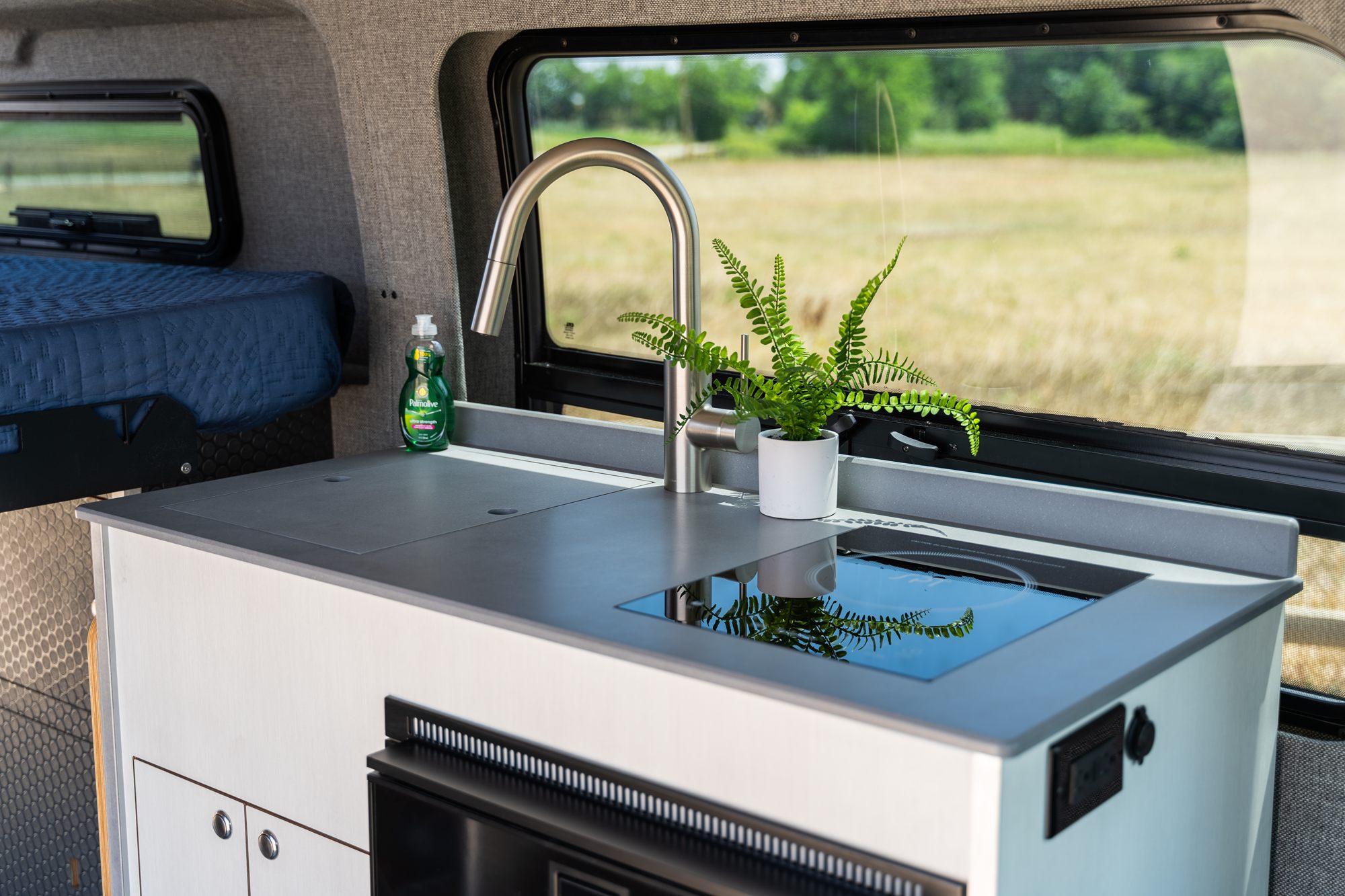 Classic 148 camper van — Ford Transit 148", photo 13