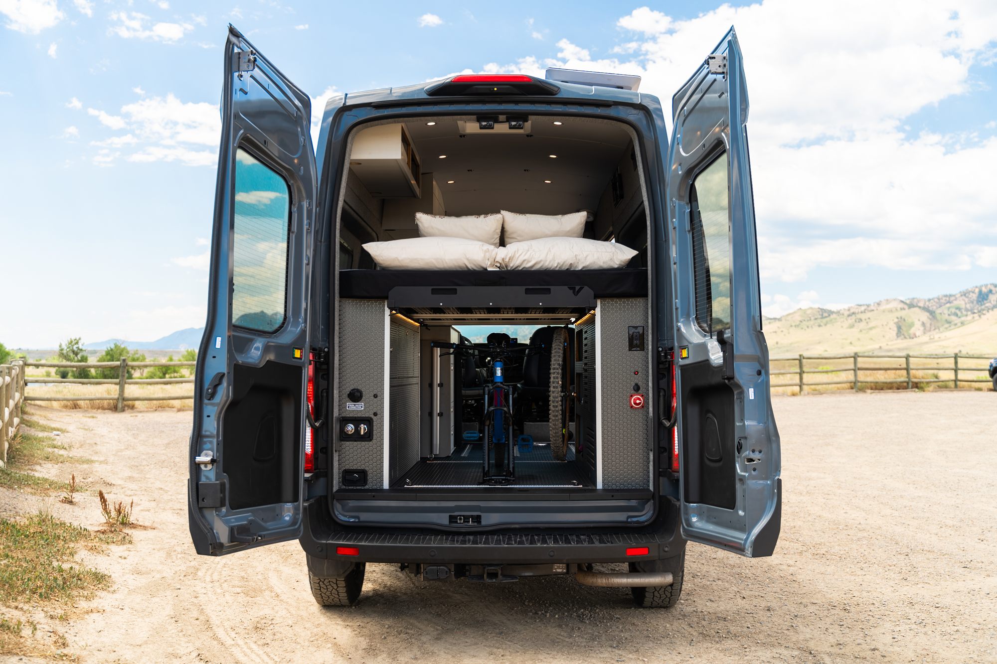 Classic 148 camper van — Ford Transit 148", photo 6