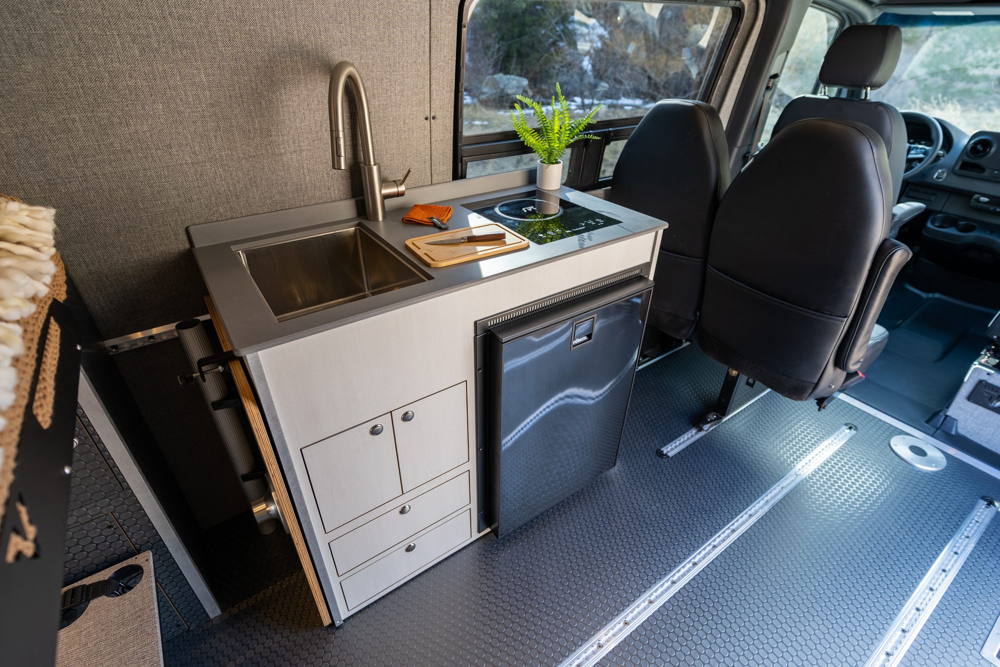 Classic 170 camper van — Mercedes-Benz Sprinter 170", photo 37