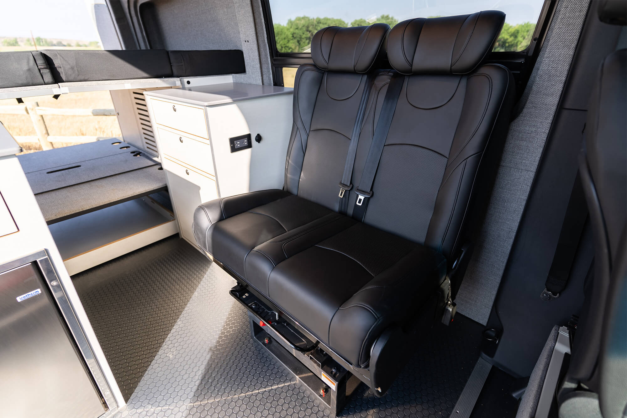 Metis 144 camper van — Mercedes-Benz Sprinter 144", photo 8