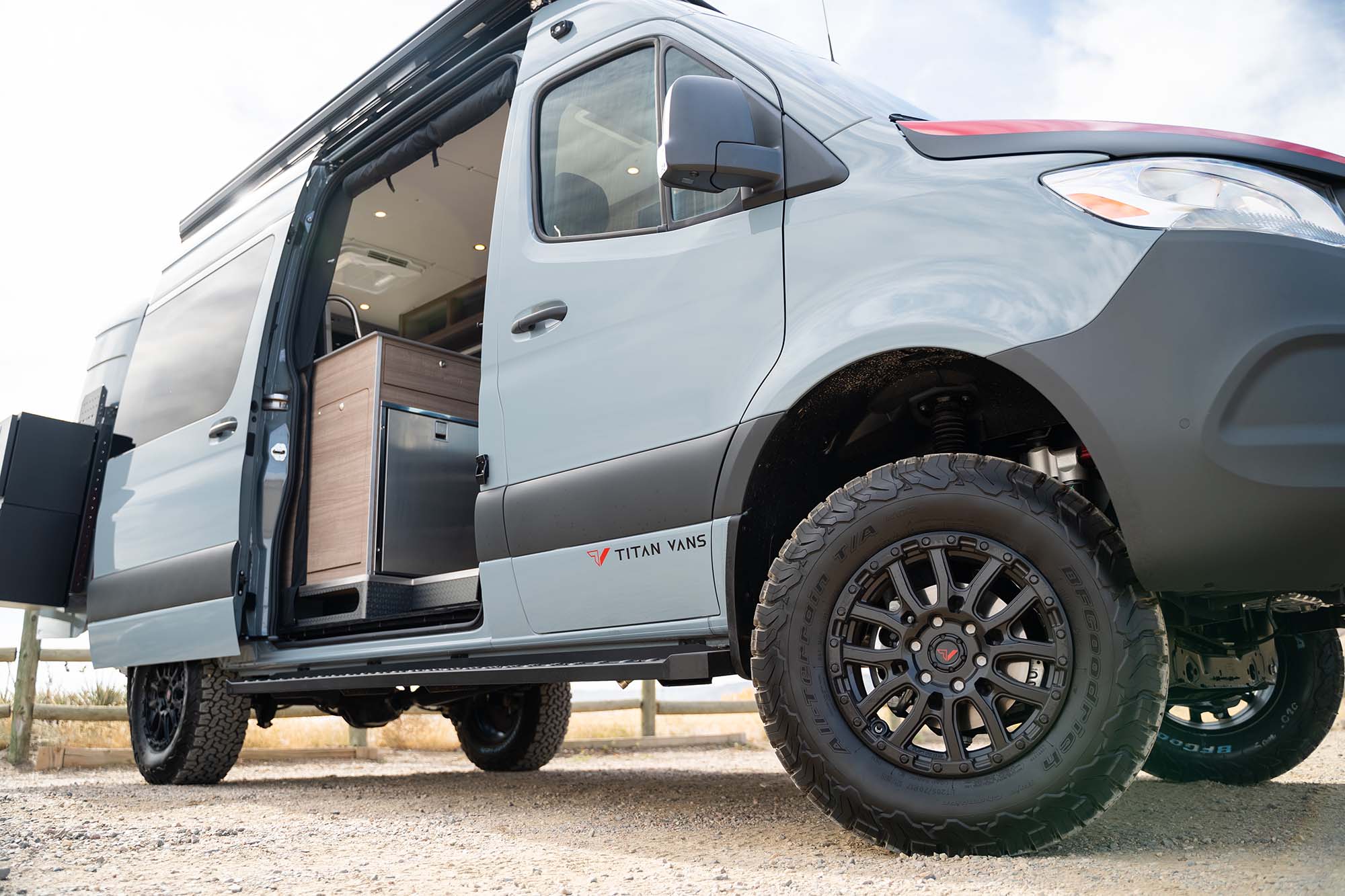 Metis 144 camper van — Mercedes-Benz Sprinter 144", photo 4
