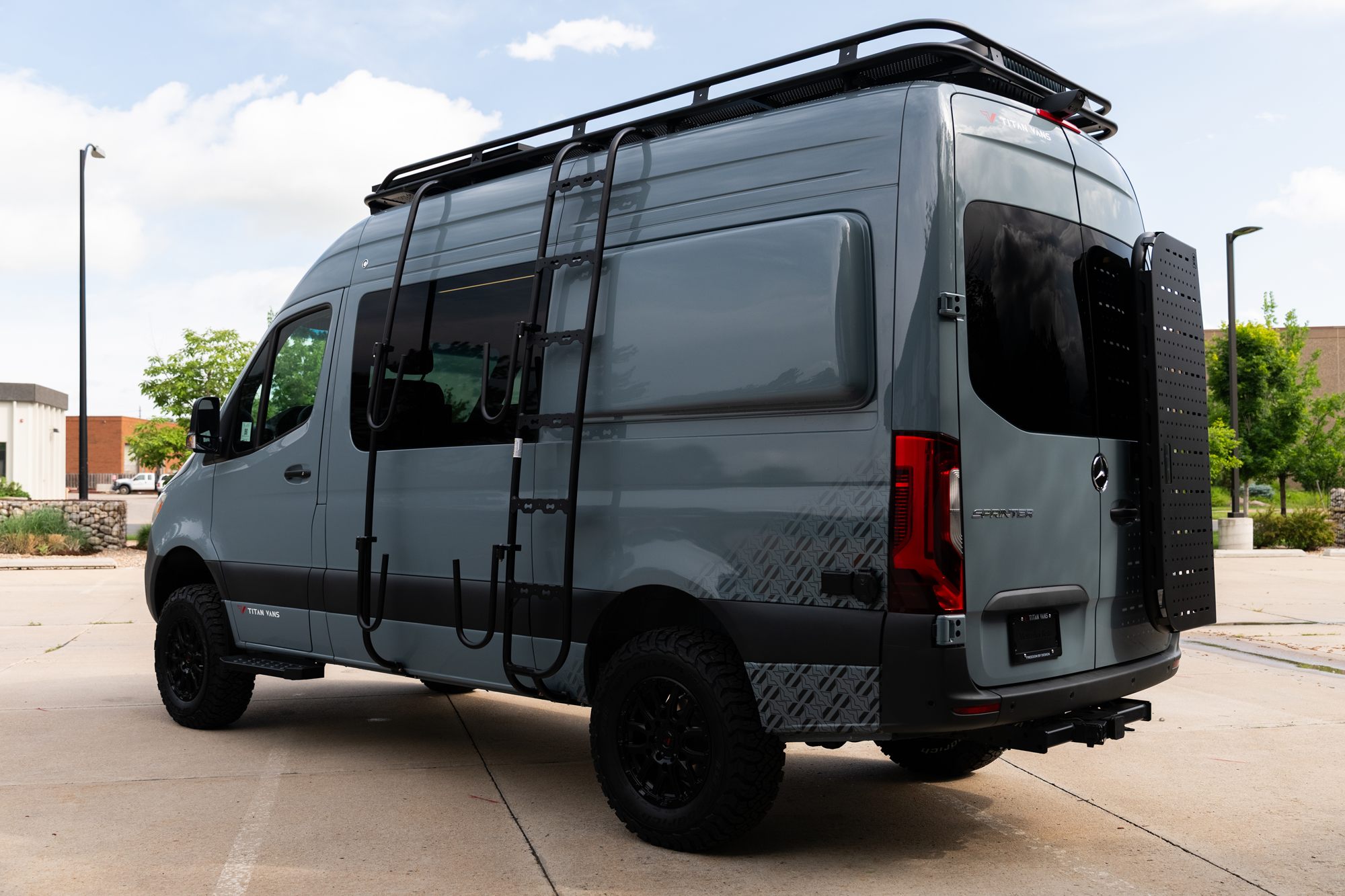 Metis 144 camper van — Mercedes-Benz Sprinter 144", photo 6