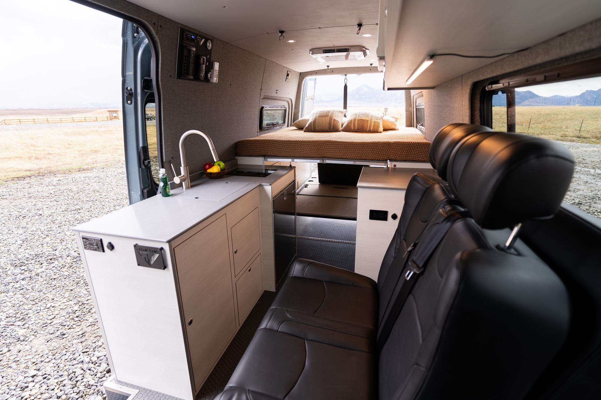Metis 170 camper van — Mercedes-Benz Sprinter 170", photo 9