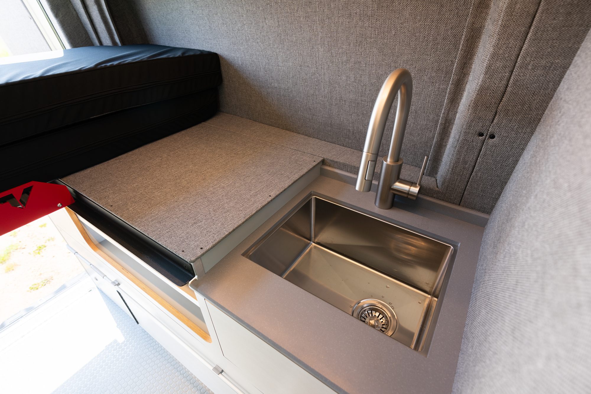 Ultra 144 camper van — Mercedes-Benz Sprinter 144", photo 13
