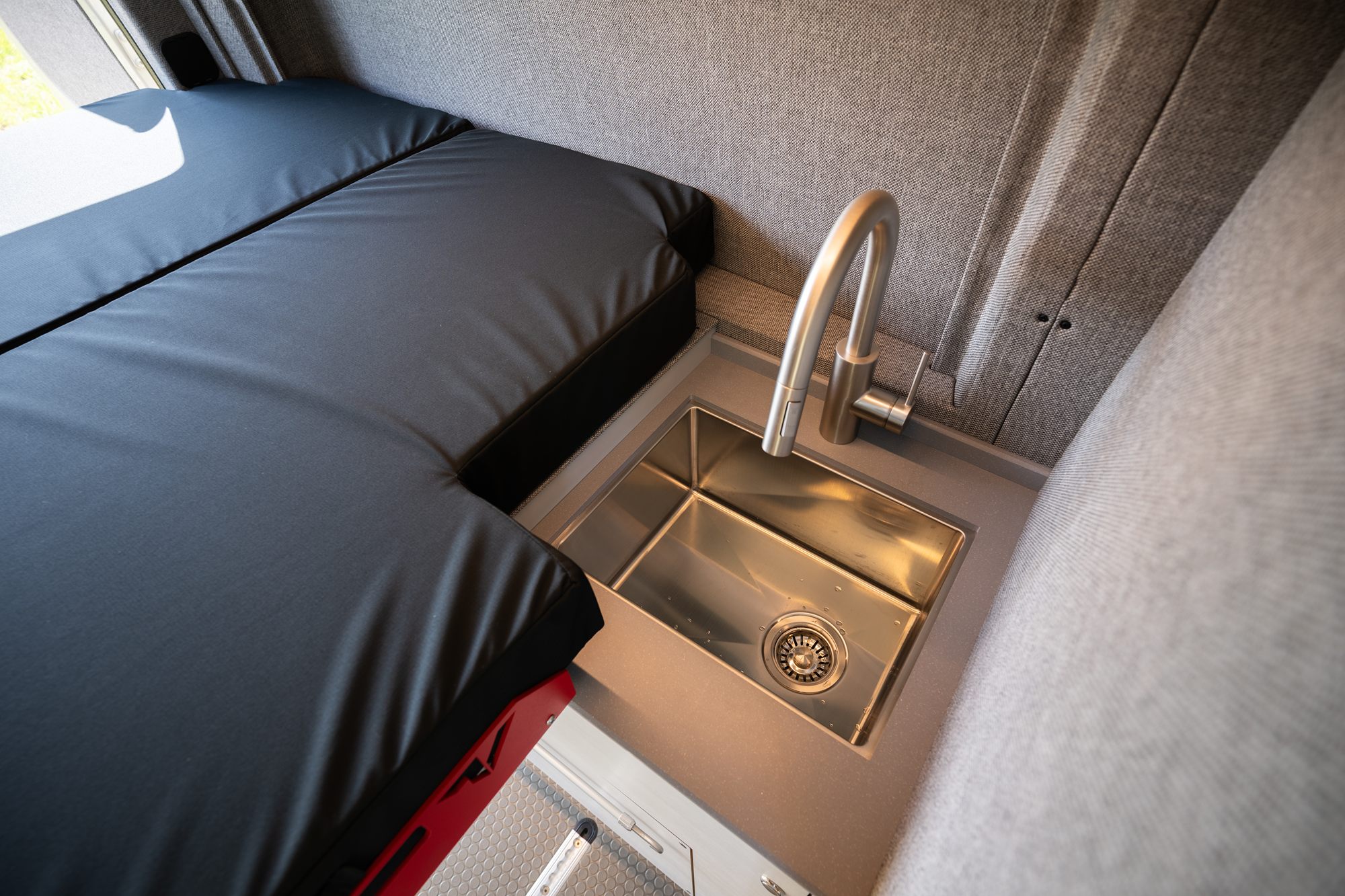 Ultra 144 camper van — Mercedes-Benz Sprinter 144", photo 14