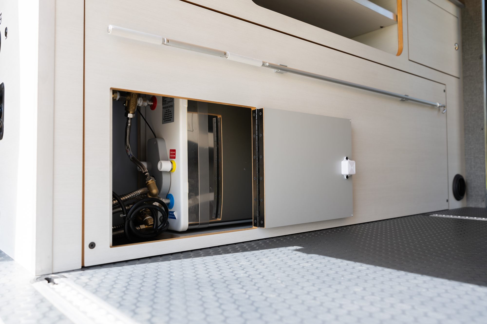 Ultra 144 camper van — Mercedes-Benz Sprinter 144", photo 19