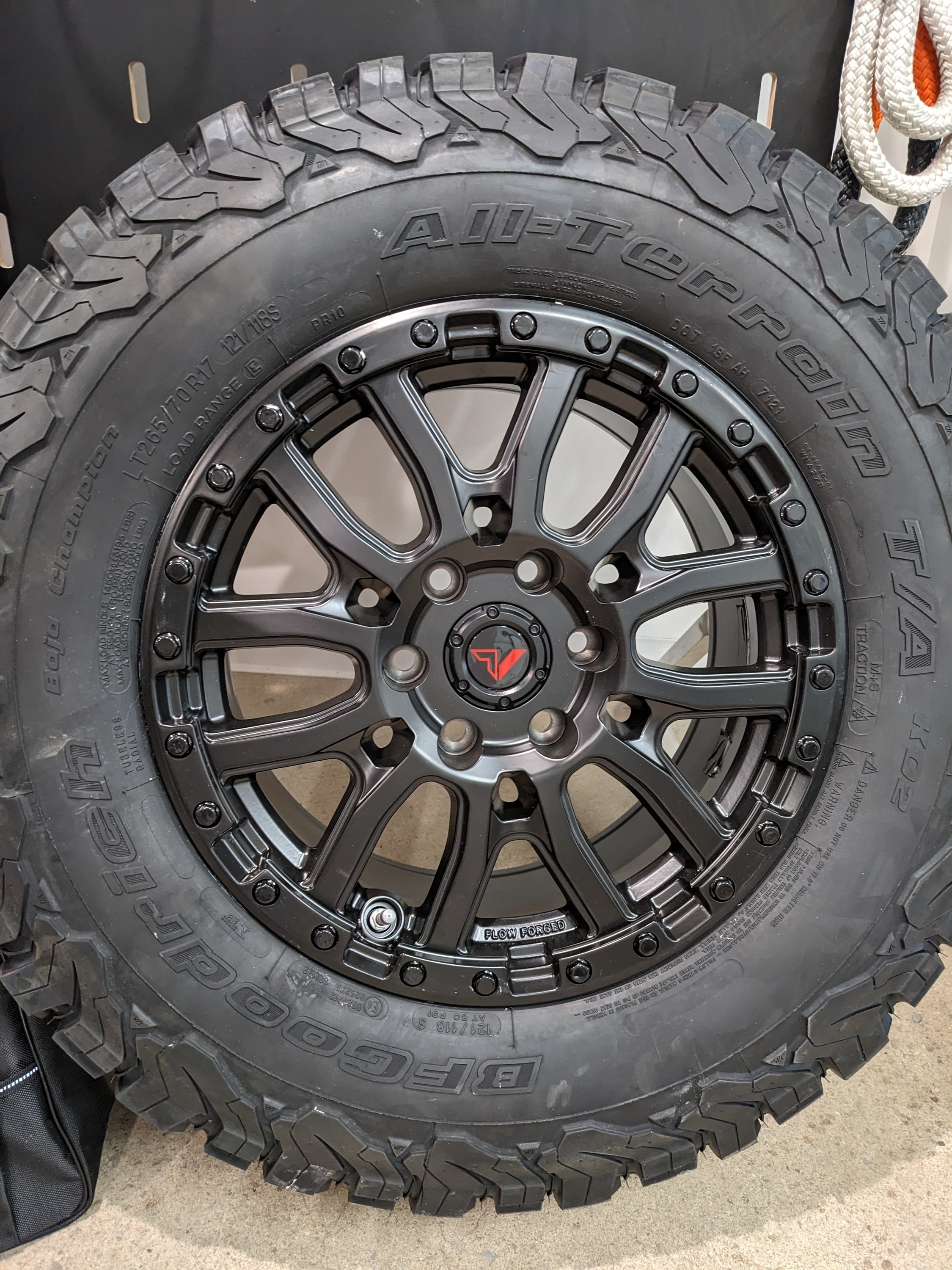 Titan Custom Canyon Wheel 17 X 8 6-130 +38